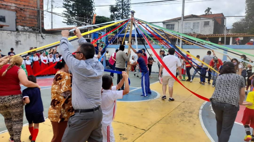 Comunidades de San Cristóbal celebraron el Día de la Familia al ritmo del Sebucán Ciudadano